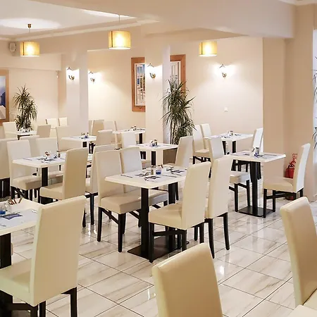 Yannis Corfu Hotel 3*