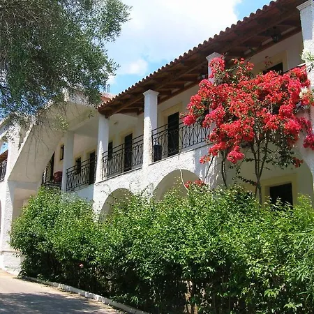 Yannis Corfu Hotel 3*