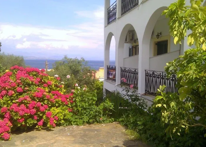 Hotel Yannis Corfu 3*