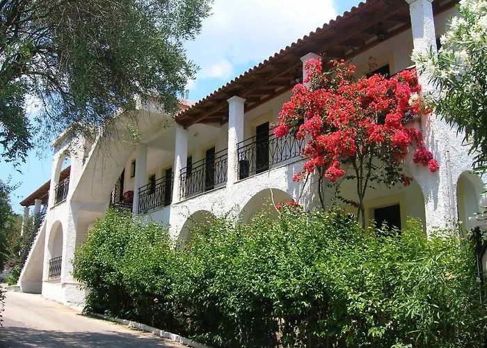 Yannis Corfu Hotell 3*