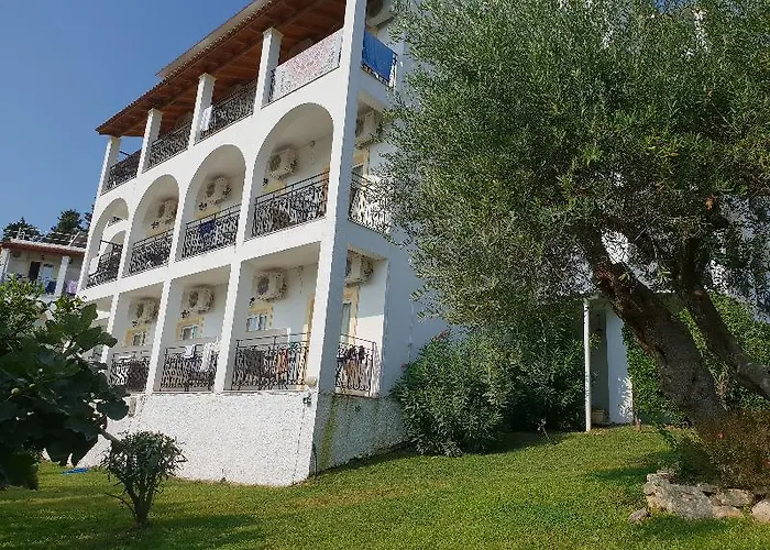 Yannis Corfu Hotell Ypsos