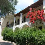 Yannis Corfu Hotel 3*